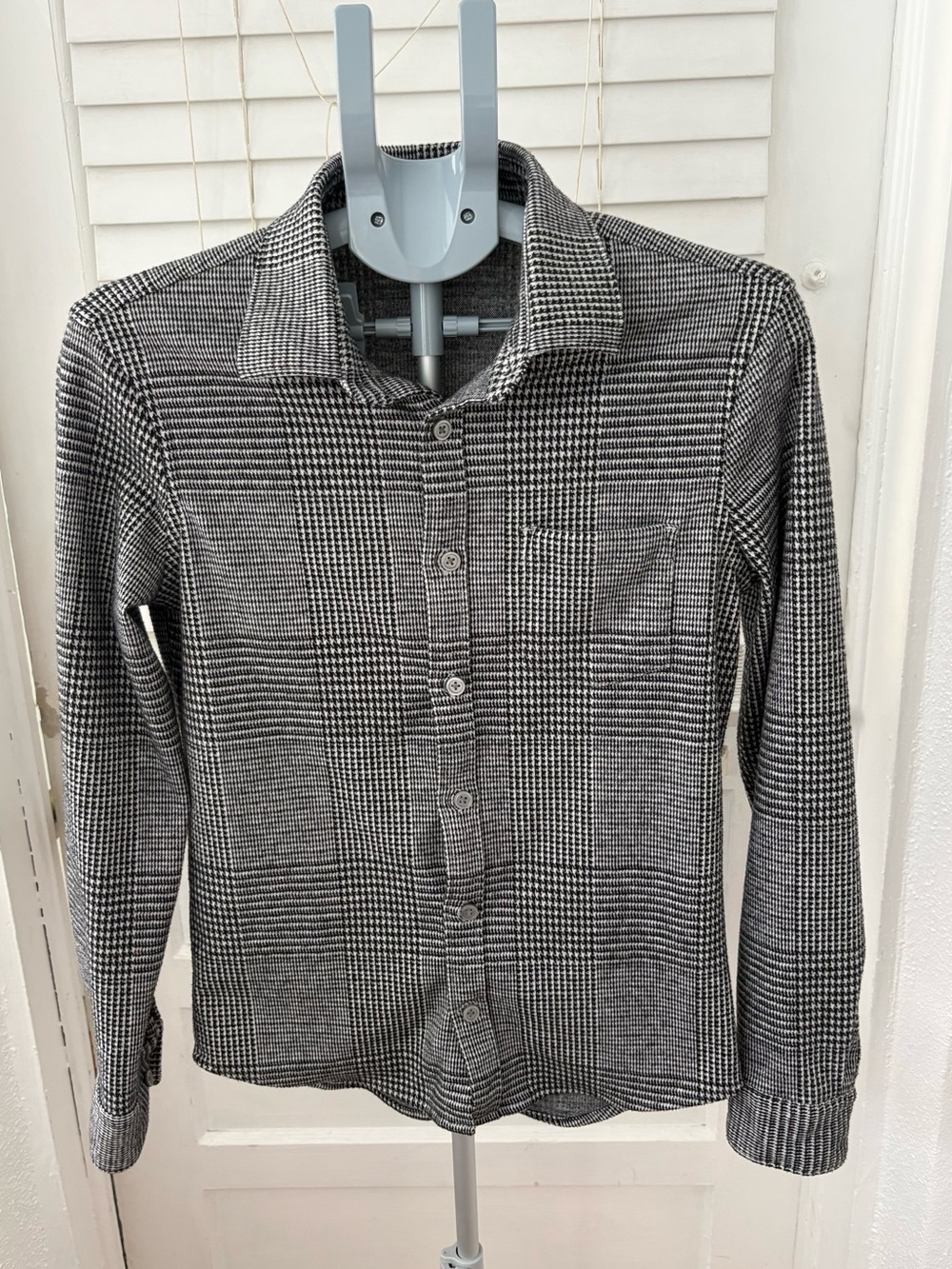 Express Plaid Knit Shacket Shirt Jacket Black White Women’s Small